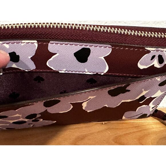 Kate Spade Cameron Floral Bouquet Large Continental Wallet - Picture 4 of 5
